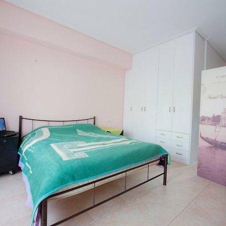 Elias Appartment Volos Eksteriør bilde